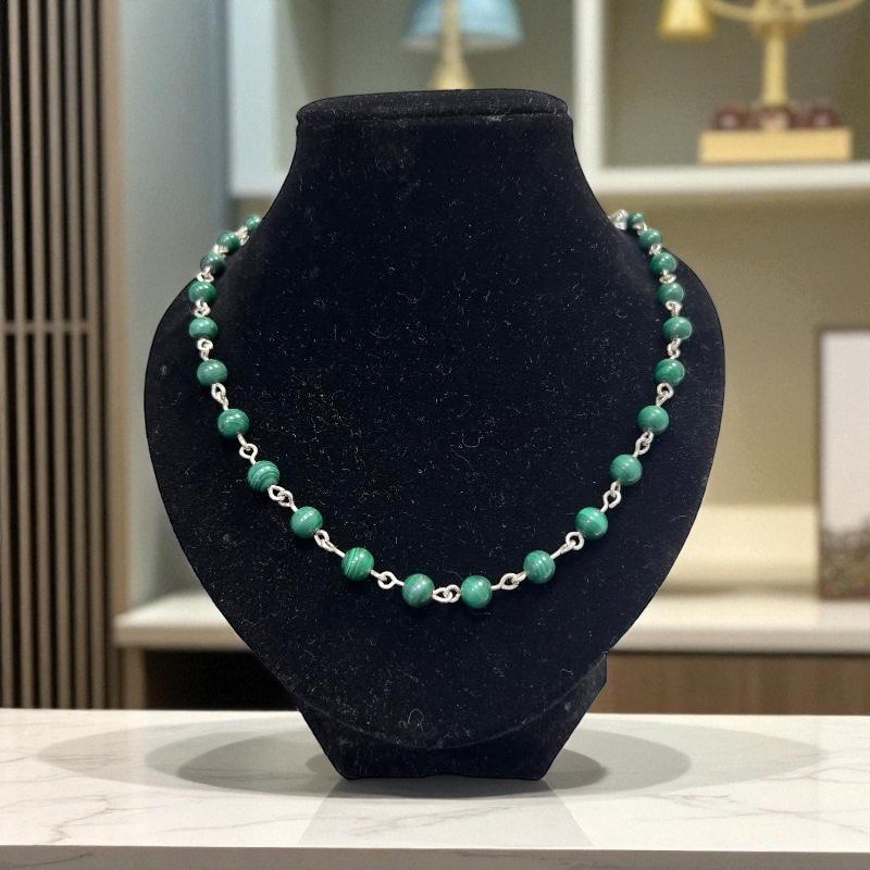 Collar Artesanal De Malaquita Con Plata Y Broche Mosquetón