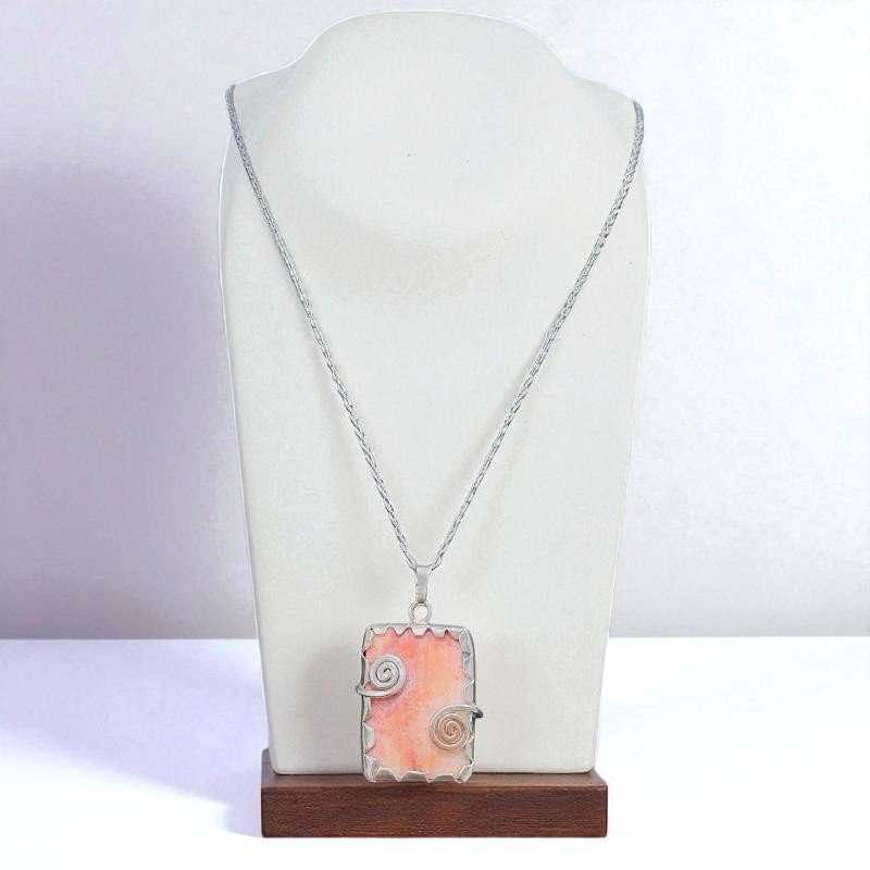 Dije De Spondylus Natural Con Engaste De Plata Artesanal