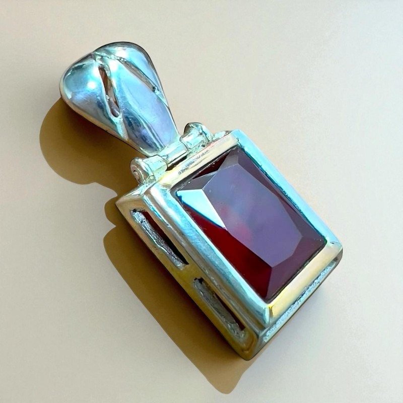 Dije De Circon Facetado En Plata Con Oro 18K