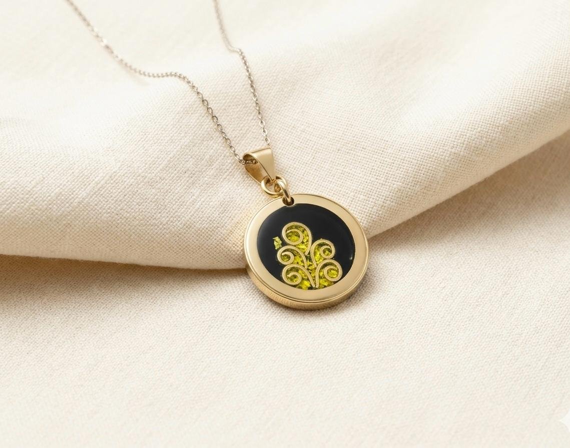 Dije De Bronce Macizo Forjado A Mano